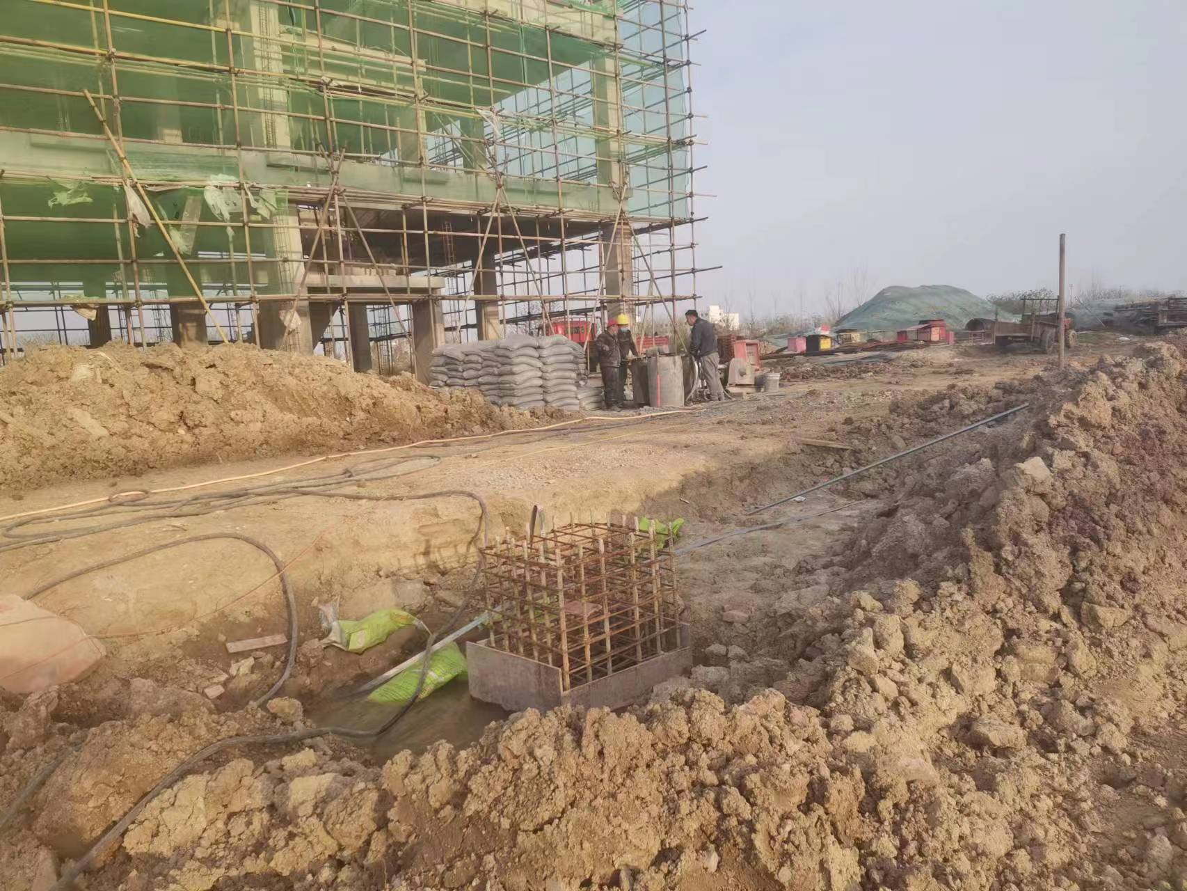 韶山当桥梁出现裂缝的时候应该及时加固修补